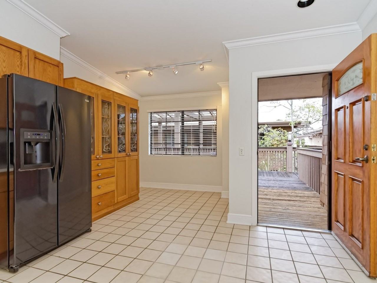 8870 Villa La Jolla Dr - Photo 2 of 25