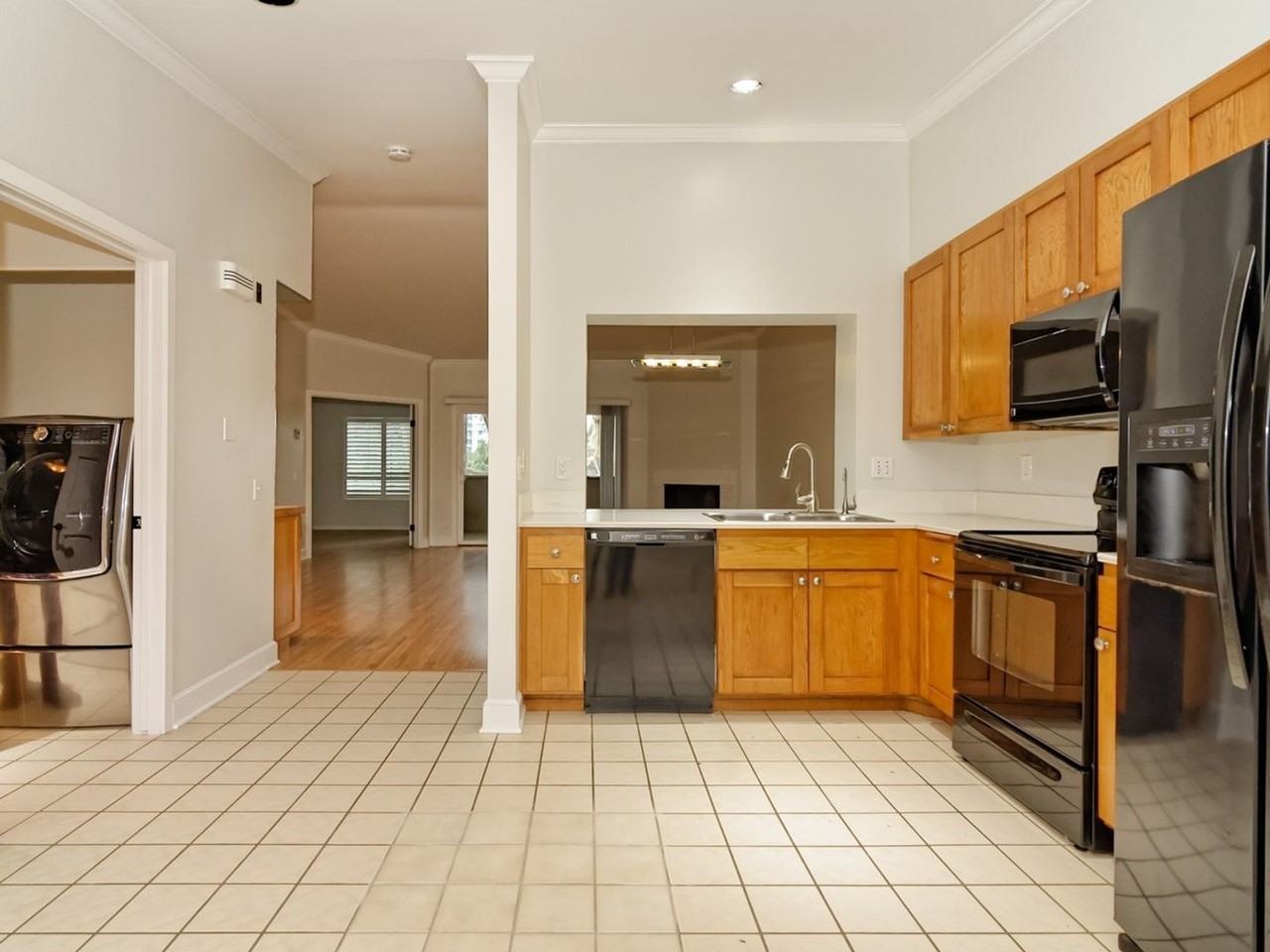 8870 Villa La Jolla Dr - Photo 3 of 25