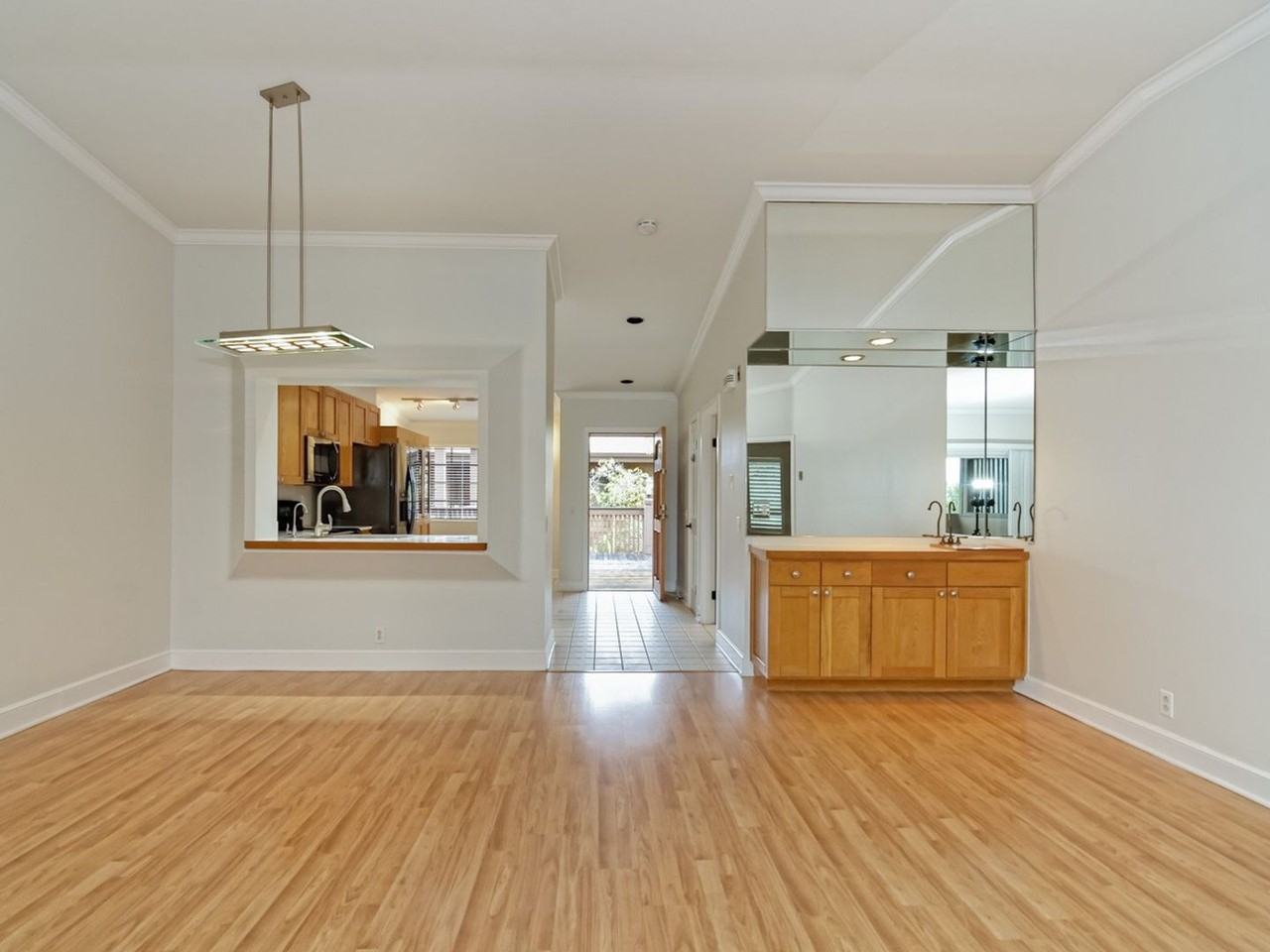 8870 Villa La Jolla Dr - Photo 4 of 25