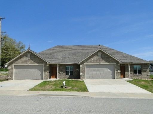 201 Pebblestone Ln - Photo 2 of 3