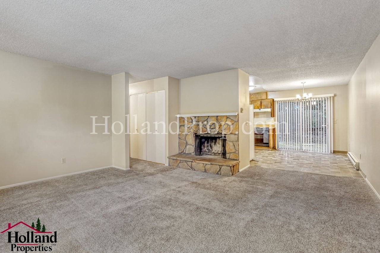4500 Sw 103rd Ave #2 - Photo 3 of 12
