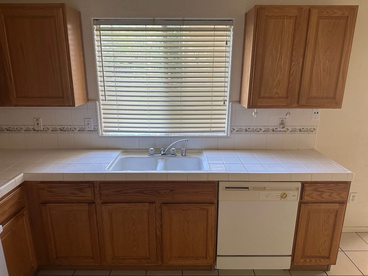 4018 W Elowin Ct - Photo 6 of 12