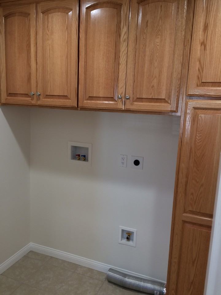 6136 Coldbrook Ave - Photo 5 of 10