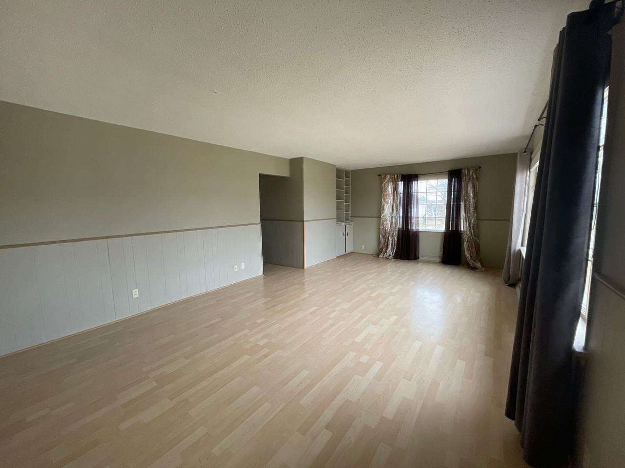 241 Boughey St - Photo 3 of 22