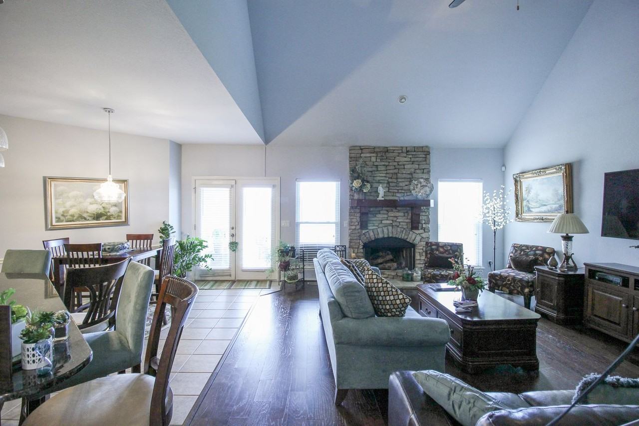 12007 S Redbud St - Photo 7 of 35