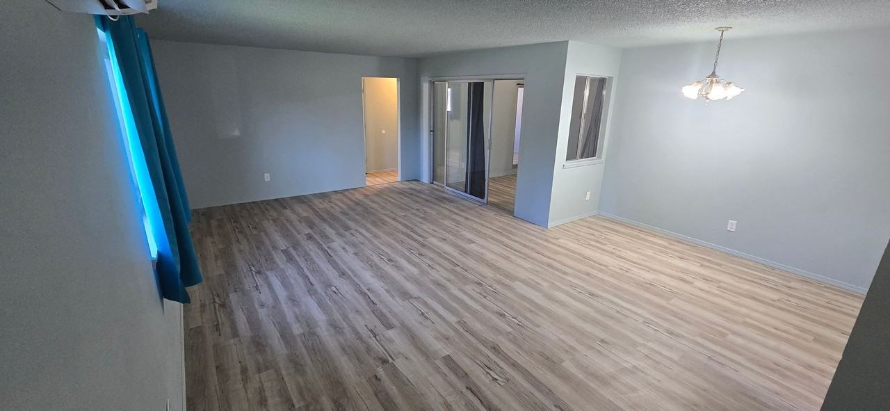 4207 Laverne Ave - Photo 2 of 9