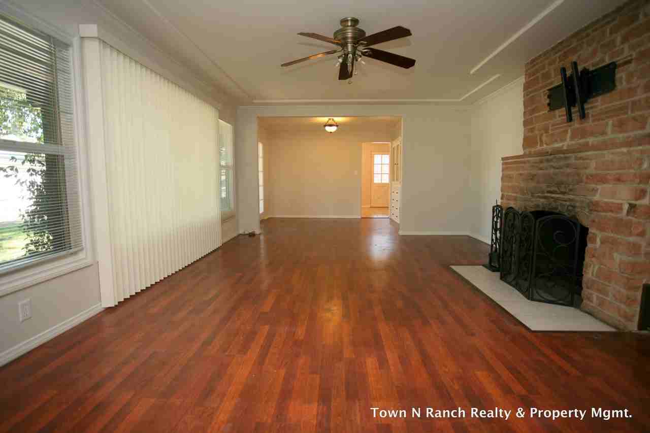 4782 Garfield St - Photo 3 of 18