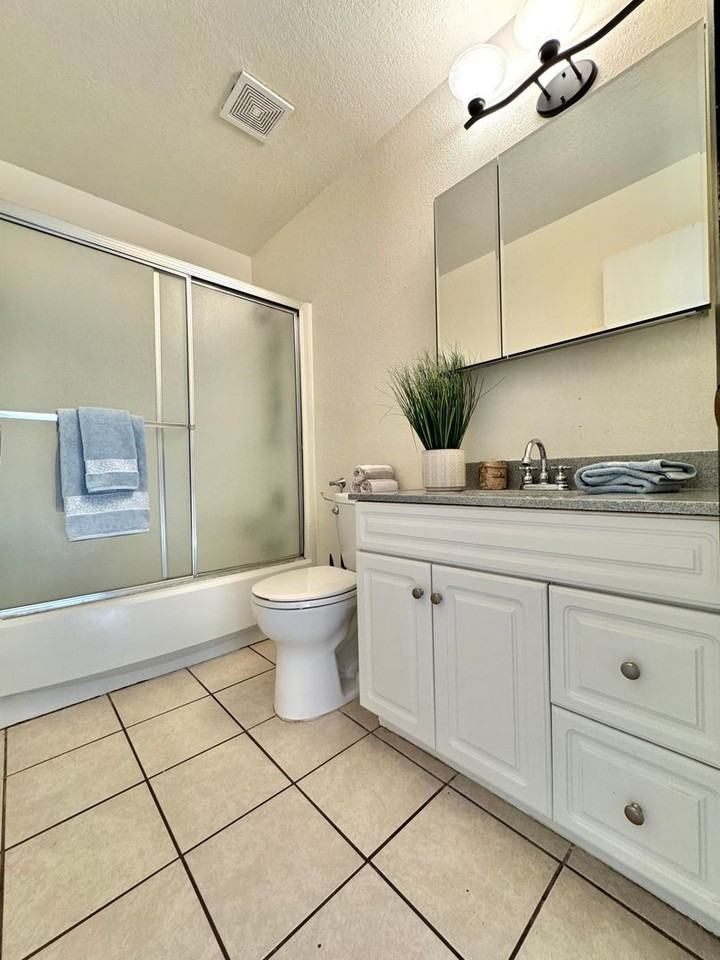 3274 Bullwinkle Dr - Photo 5 of 11