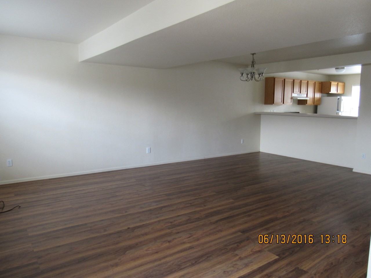 934 W 24th St - Photo 5 of 9