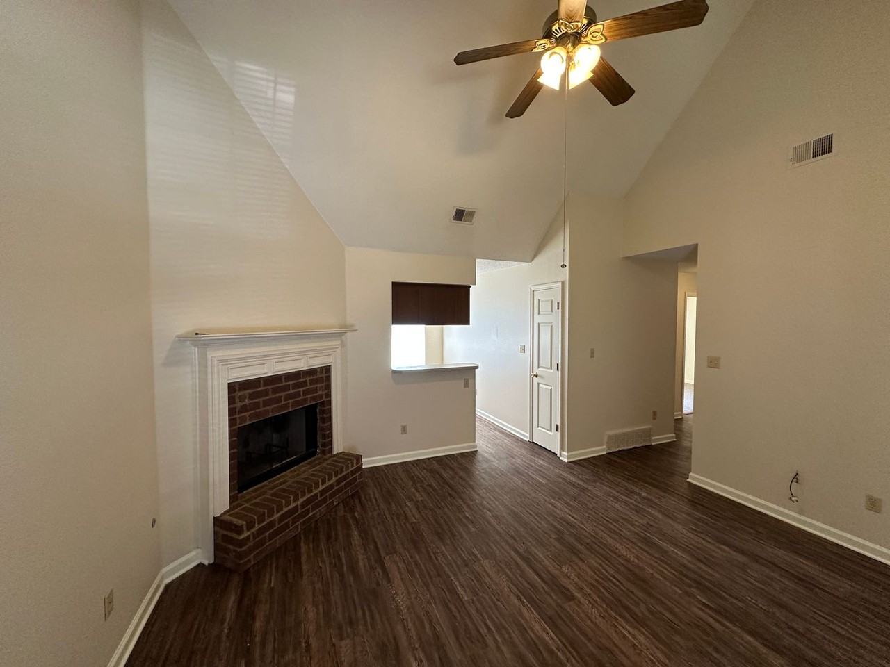 2941 Churchwell Dr - Photo 4 of 18