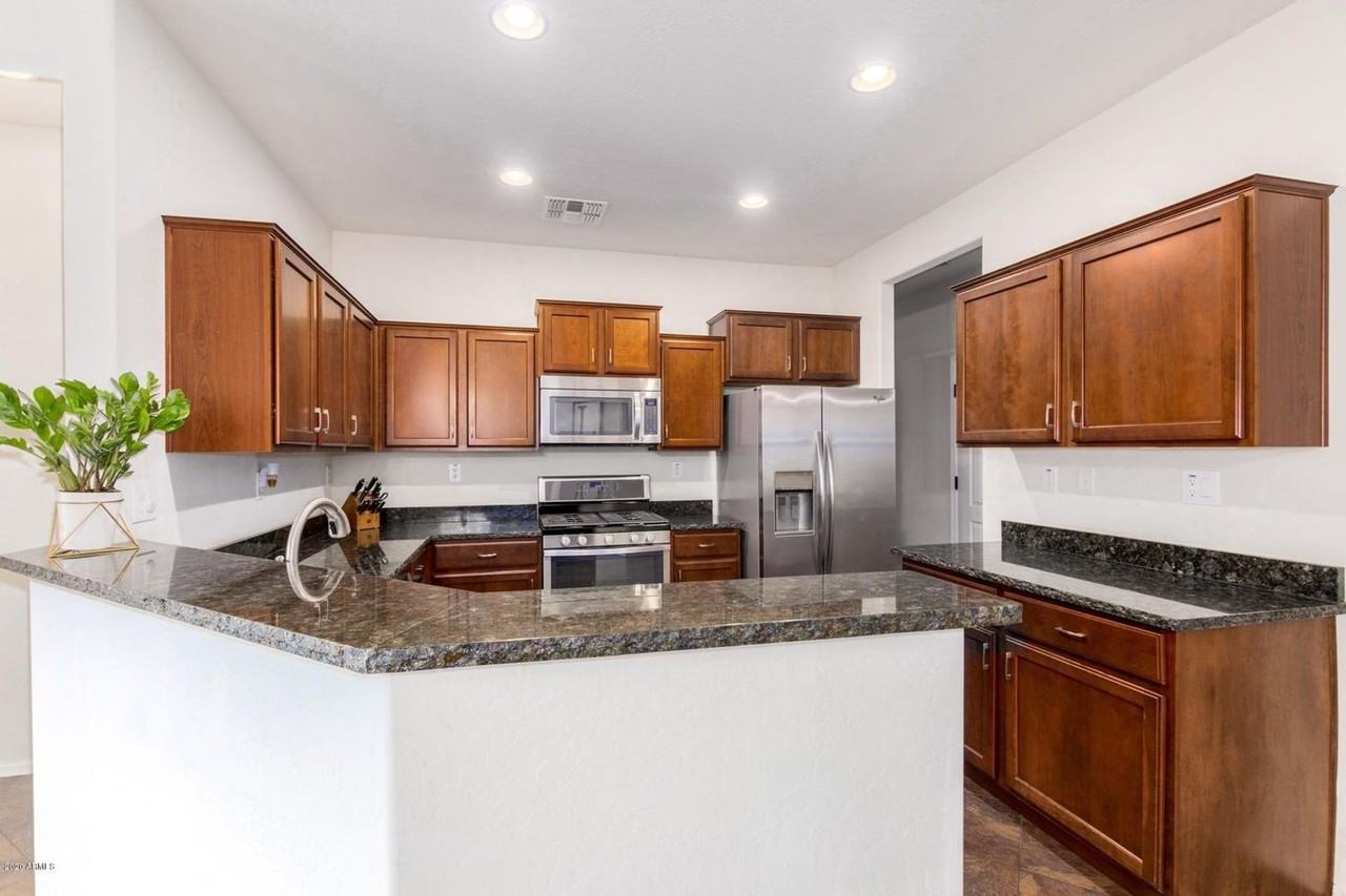 10811 W El Cortez Pl - Photo 3 of 27