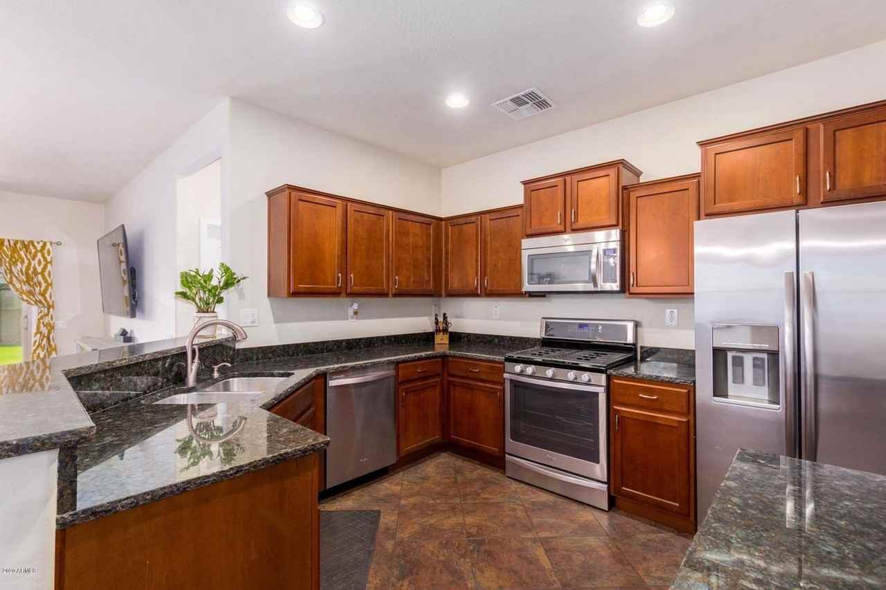 10811 W El Cortez Pl - Photo 4 of 27