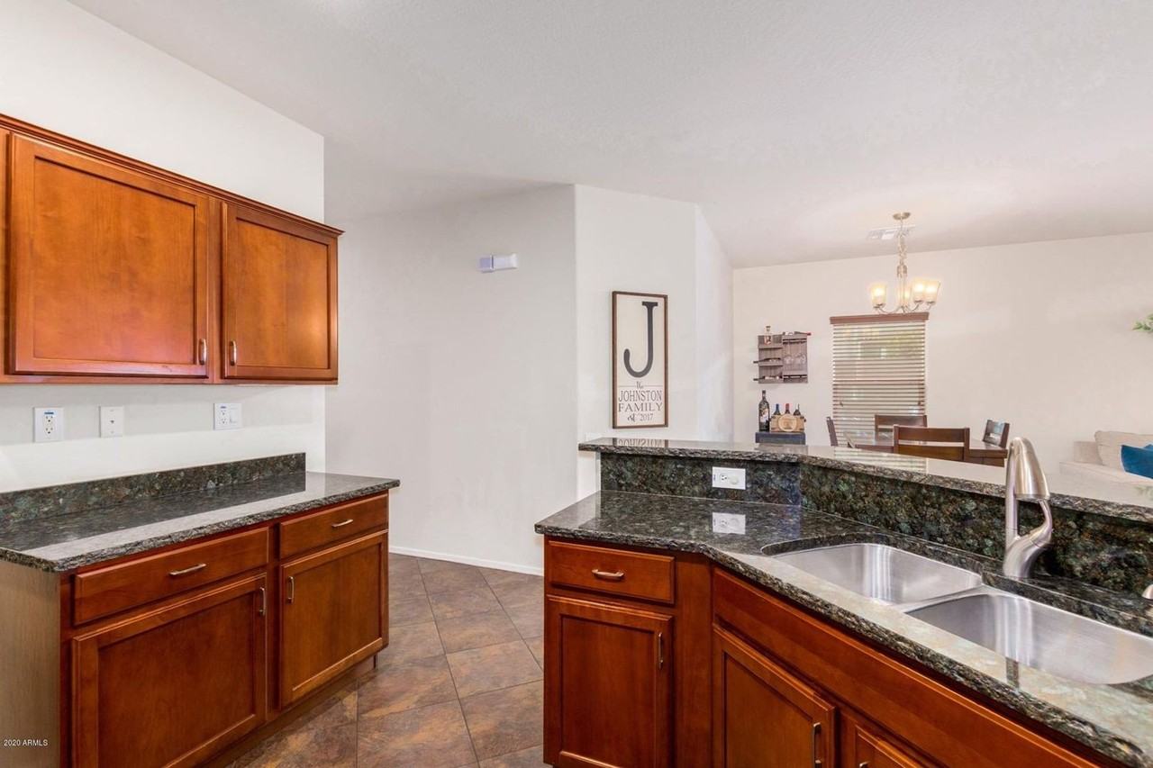 10811 W El Cortez Pl - Photo 5 of 27