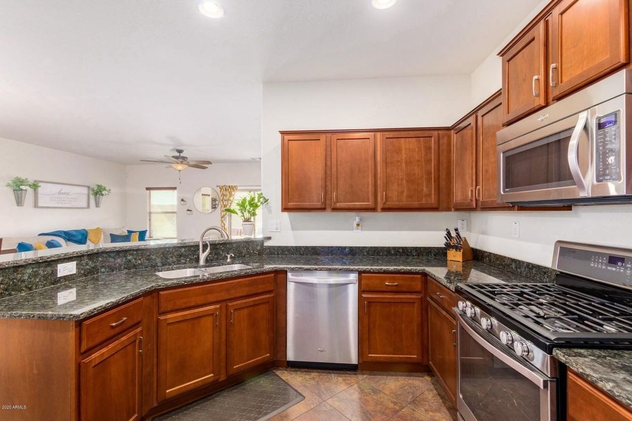 10811 W El Cortez Pl - Photo 6 of 27