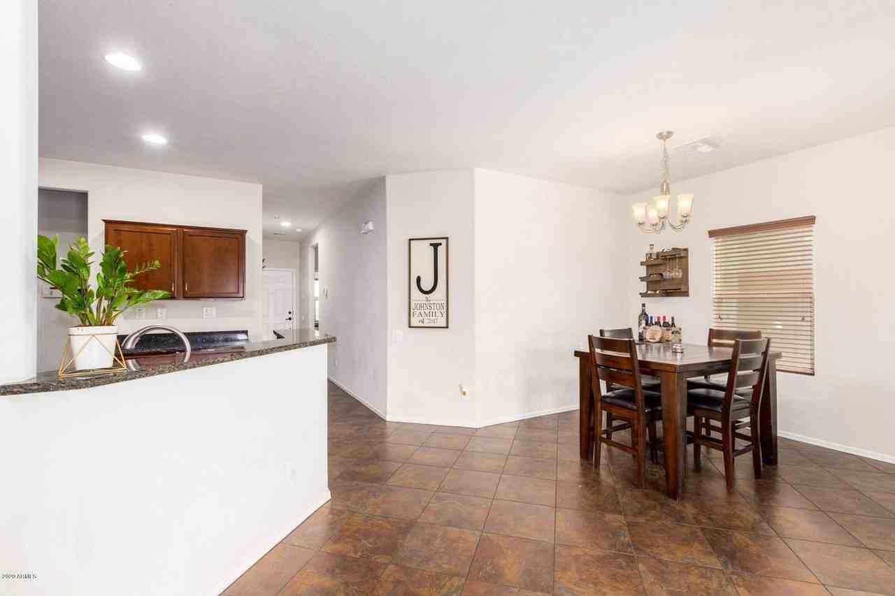 10811 W El Cortez Pl - Photo 7 of 27