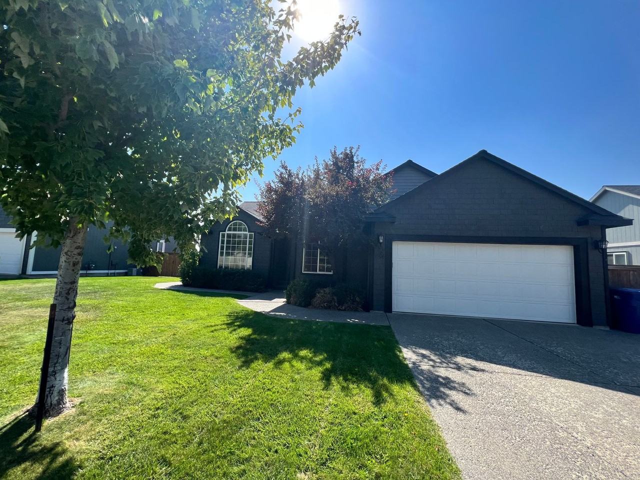 1906 E 14th Ave - Photo 2 of 34