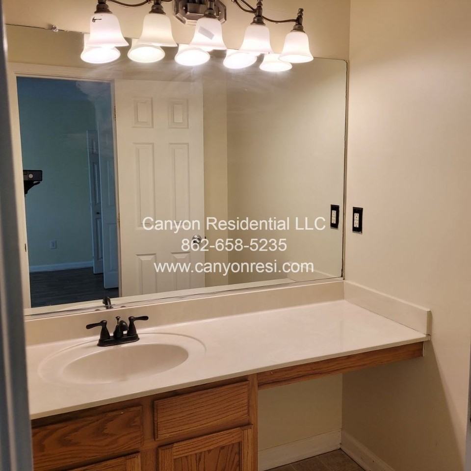 461 Bedford Knoll Dr - Photo 6 of 28