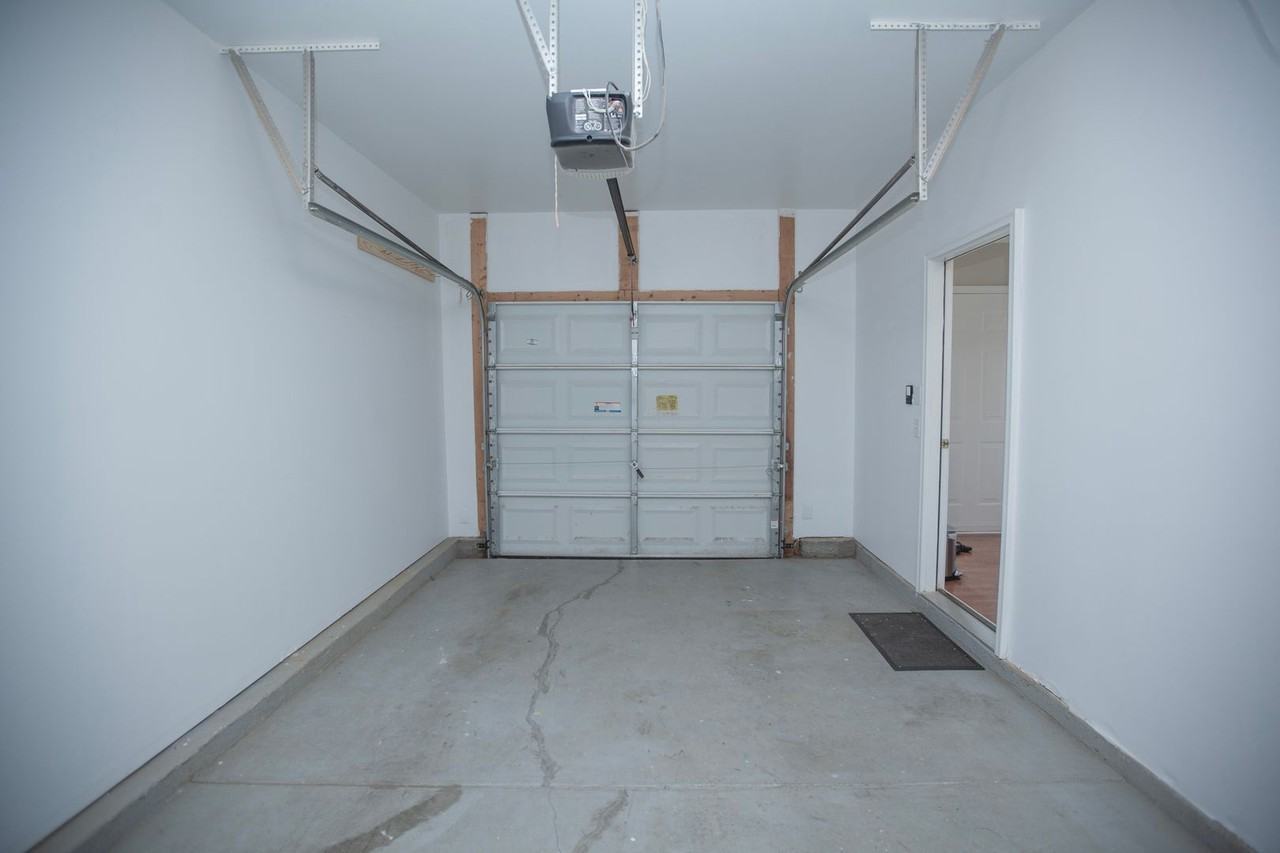 102 Chandler Chase Ct - Photo 3 of 27