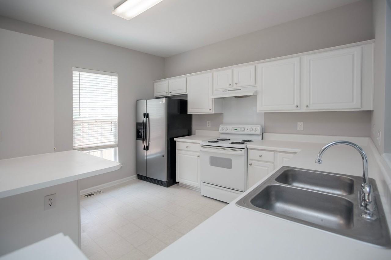 102 Chandler Chase Ct - Photo 6 of 27