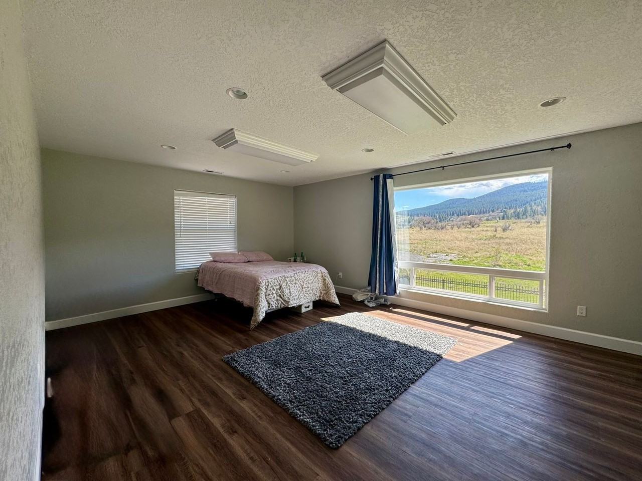 130 Ridge Dr - Photo 2 of 36