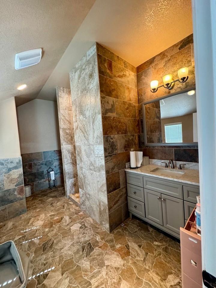 130 Ridge Dr - Photo 3 of 36