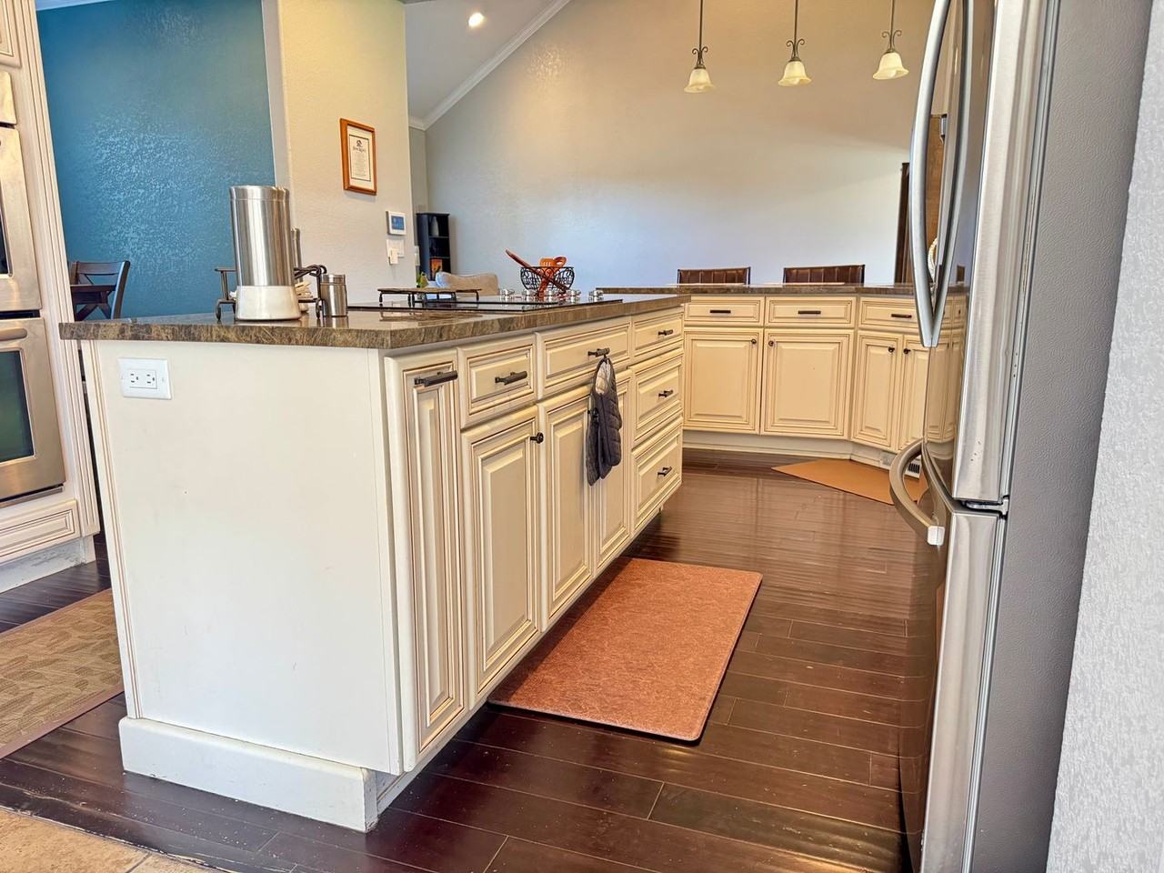 130 Ridge Dr - Photo 7 of 36