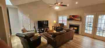 featured image of 11 Carter Ln