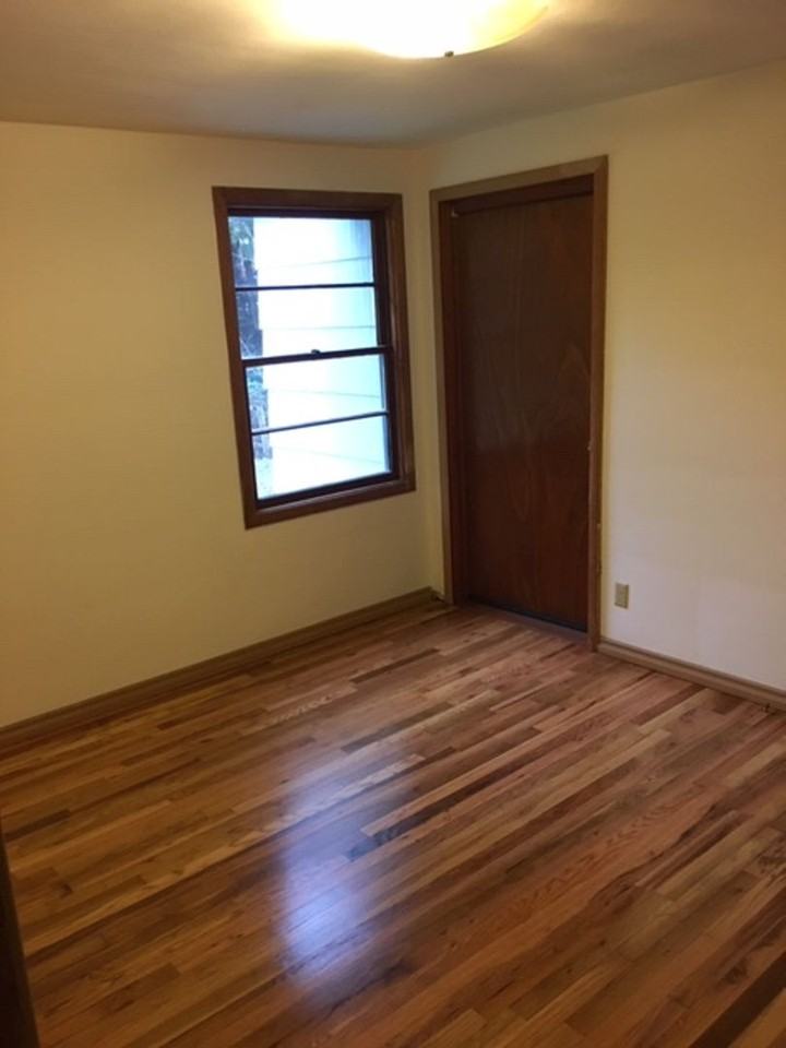 905 Nw 33rd St - Photo 6 of 32