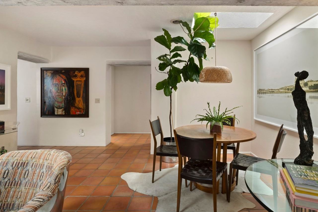 303 Calle Loma Norte - Photo 5 of 22