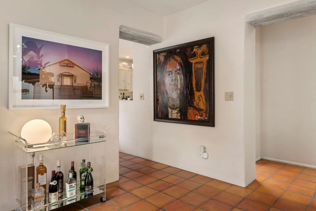 303 Calle Loma Norte - Photo 6 of 22