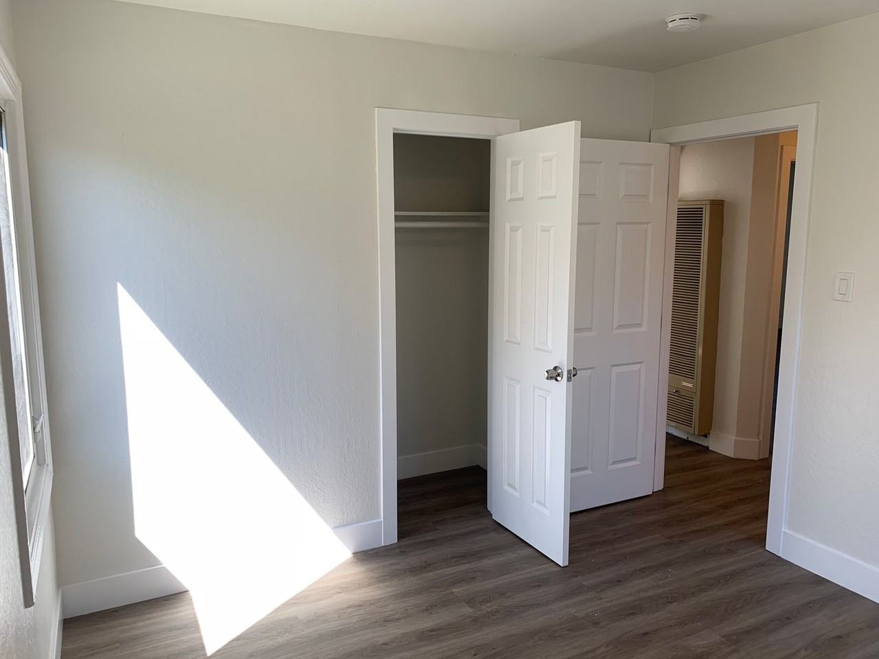 2539 17th St - Photo 6 of 12