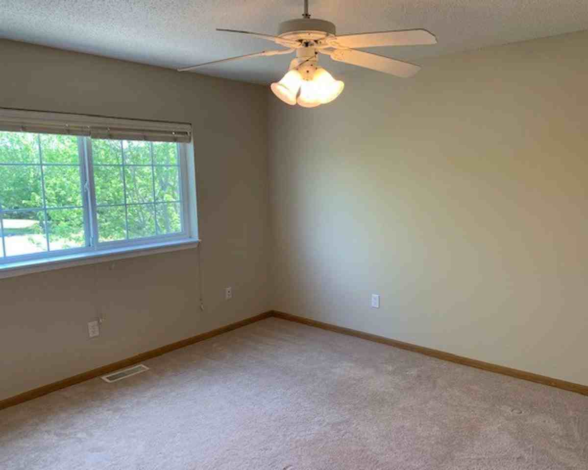 24 Bridgewater Trl - Photo 5 of 9