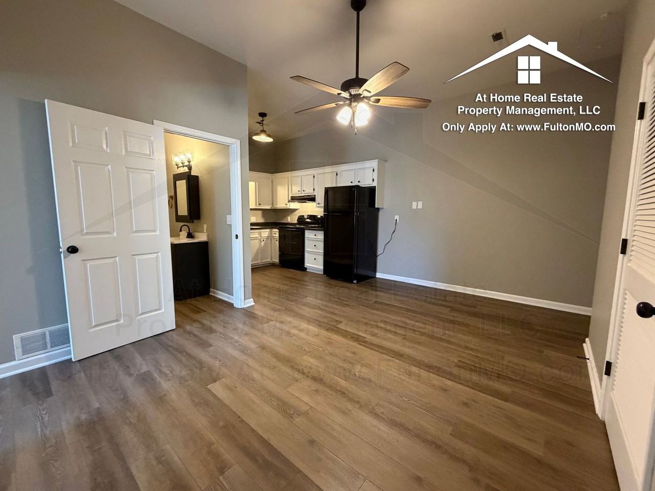 13 W 5th St - Photo 4 of 22