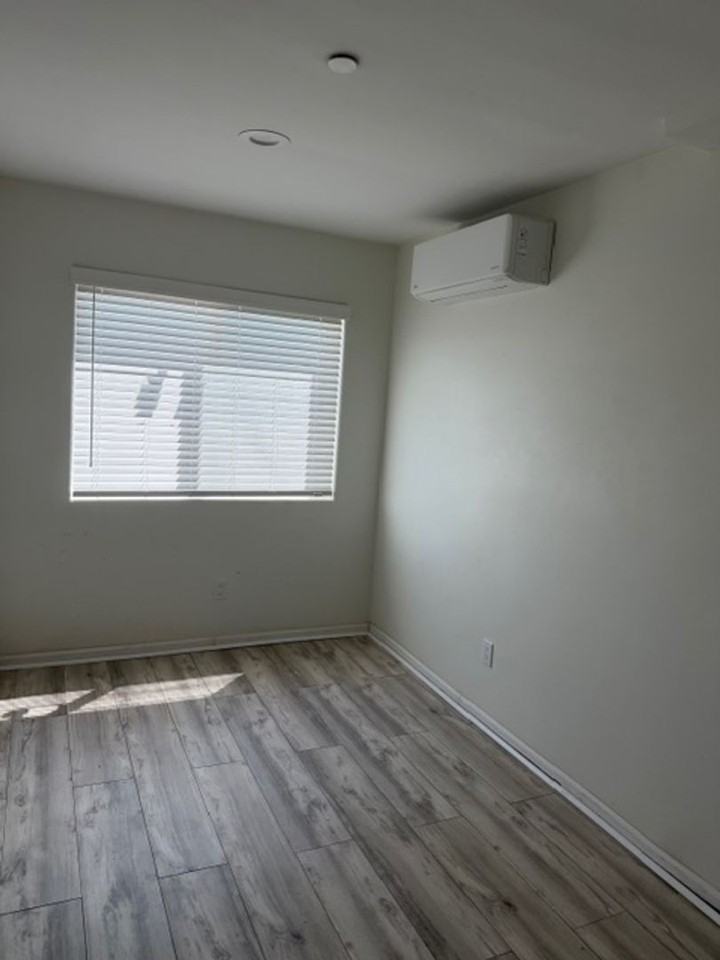 North Pacific Beach, 2 bedroom 2 bath with panoramic views of Ocean and Mission Bay - Photo 7 of 16