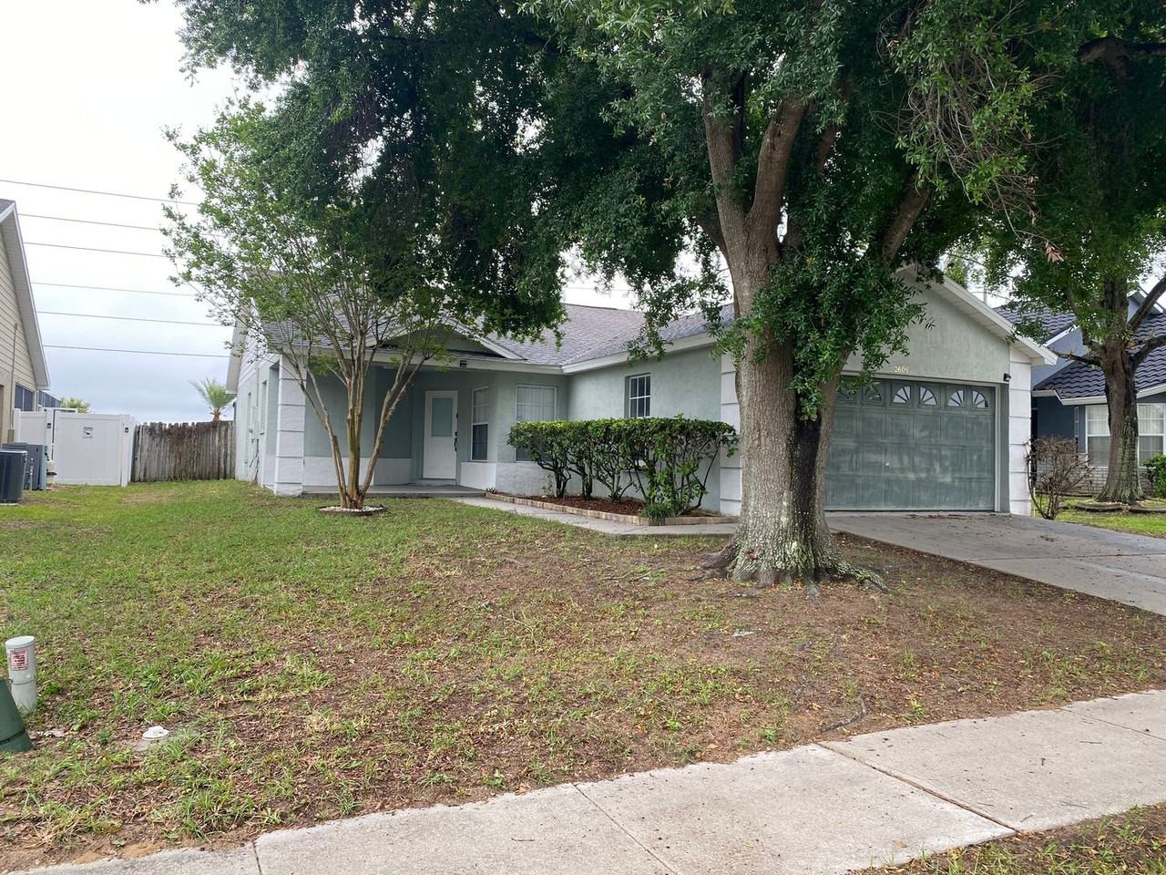 2609 Autumn Creek Cir - Photo 2 of 28