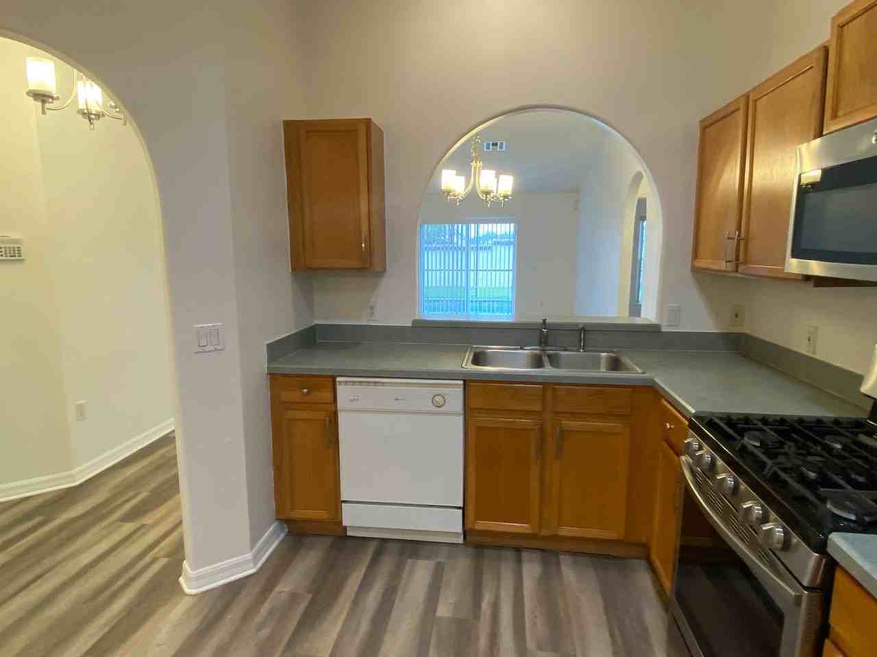 2609 Autumn Creek Cir - Photo 7 of 28