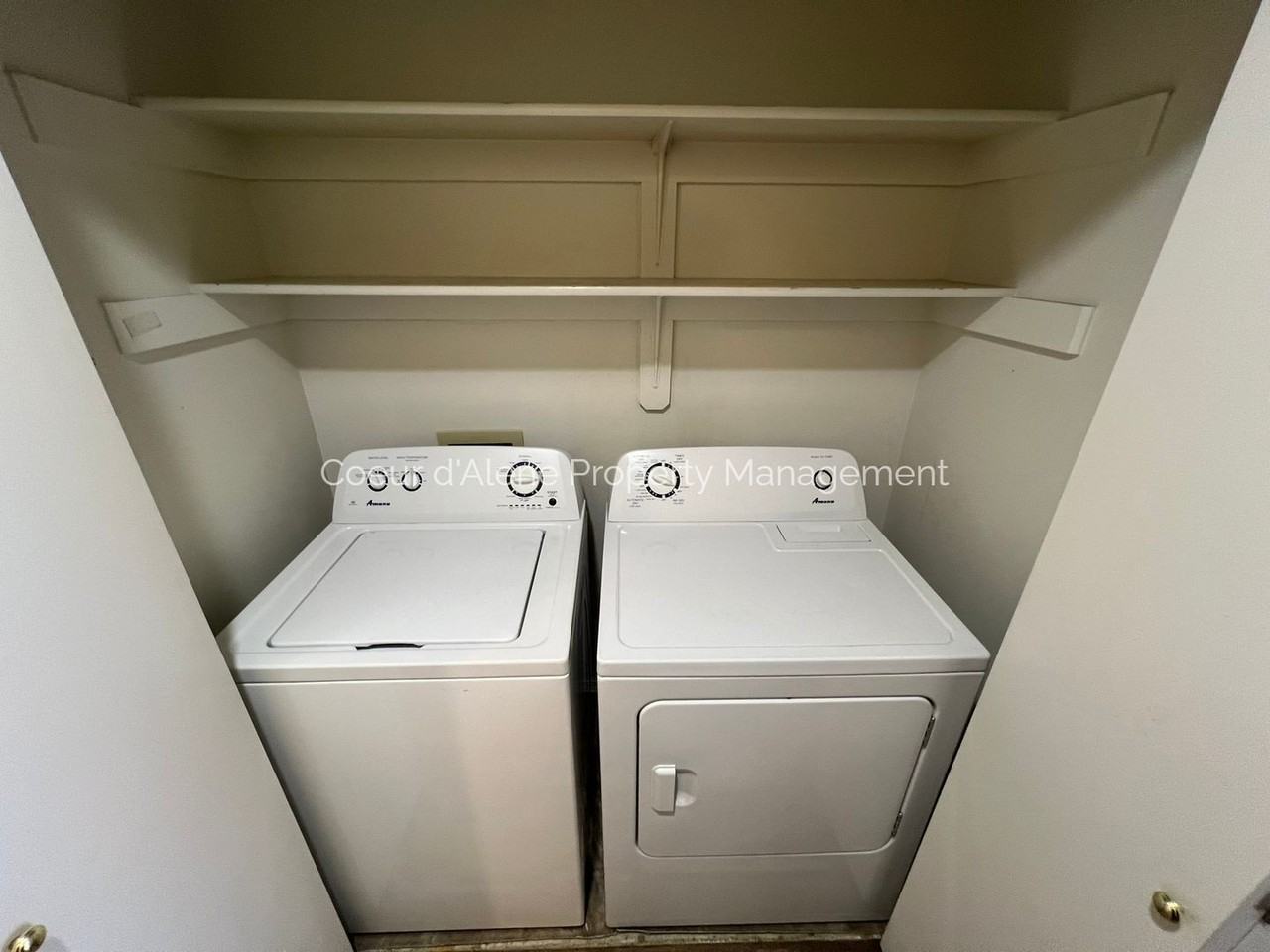 8233 N Ridgewood Dr - Photo 7 of 15