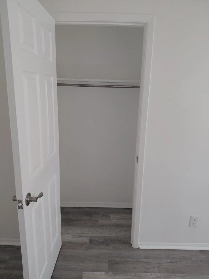 350 Vista Dr #1 - Photo 3 of 20