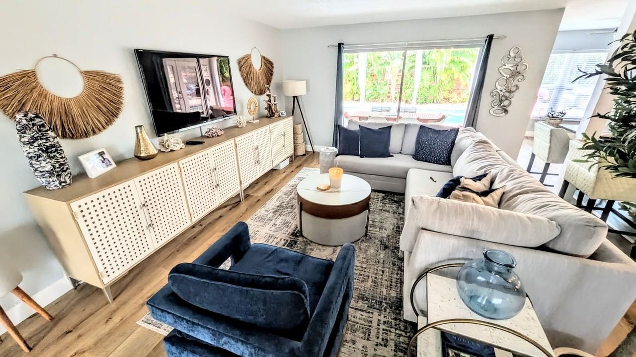 7477 Mariana Dr - Photo 7 of 36