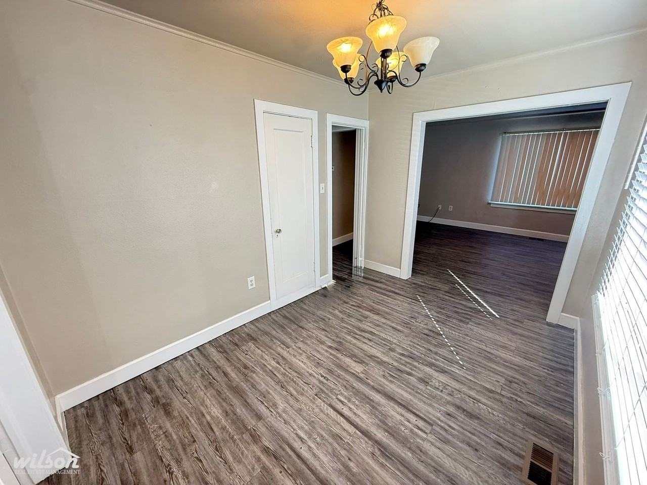 2605 W Lincoln Ave - Photo 6 of 13