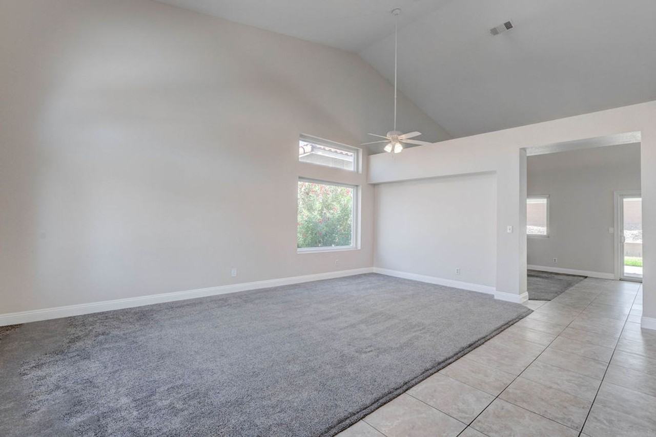 26 Fantasia Ln - Photo 2 of 50