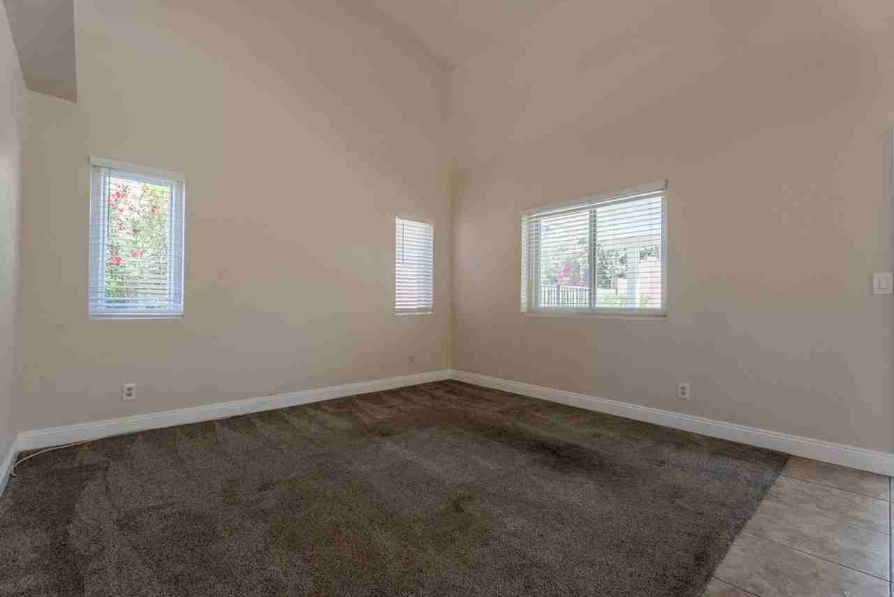 26 Fantasia Ln - Photo 6 of 50