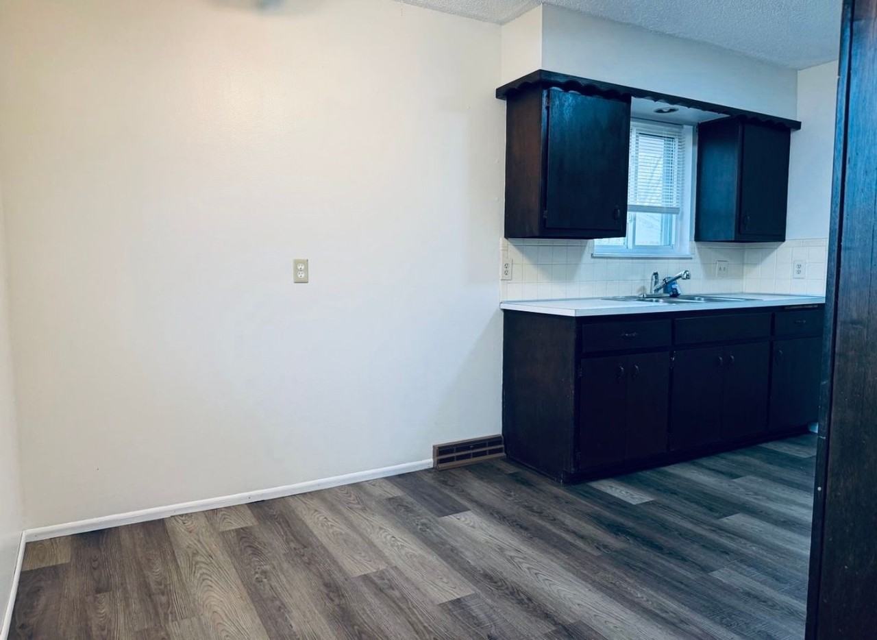 1963 S Martinson Ave - Photo 2 of 7