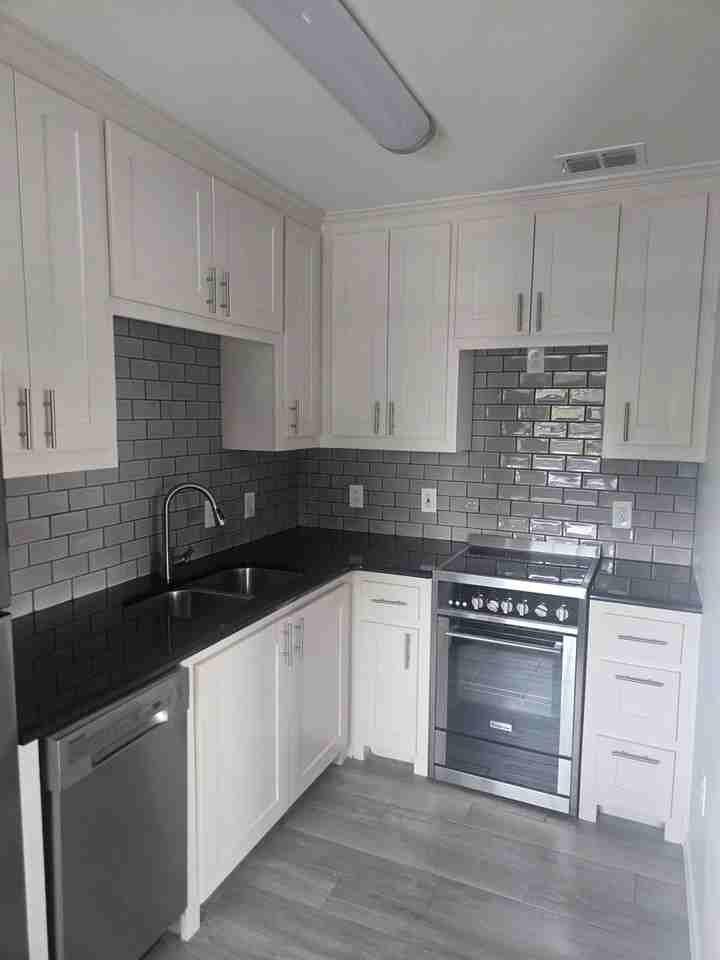 3015 Bryant Irvin Rd #205 - Photo 2 of 12