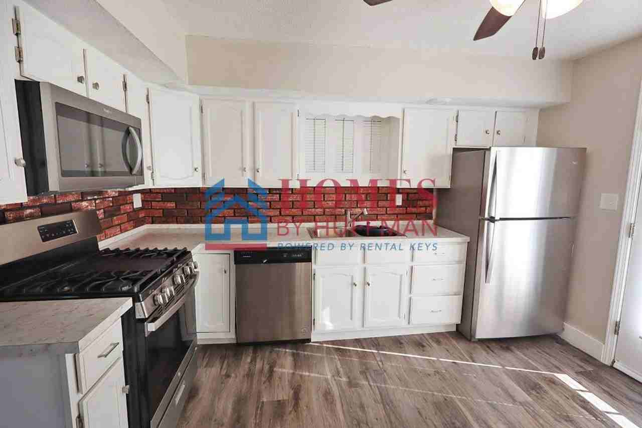 2016 Euclid Dr - Photo 6 of 20