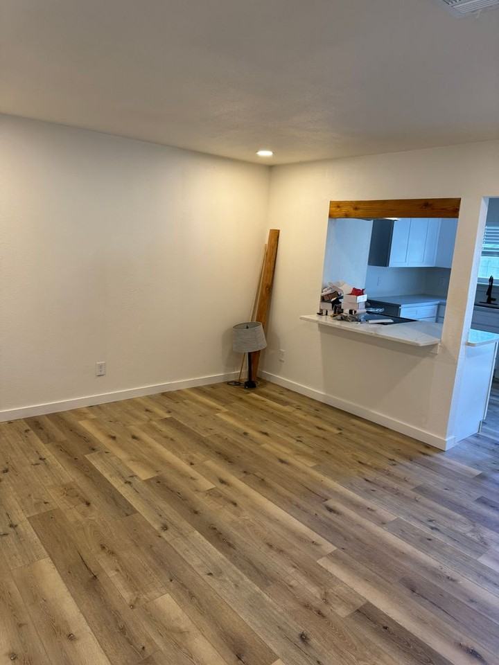 502 Rogers Way - Photo 3 of 9