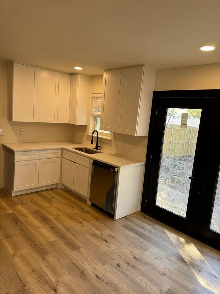 502 Rogers Way - Photo 4 of 9