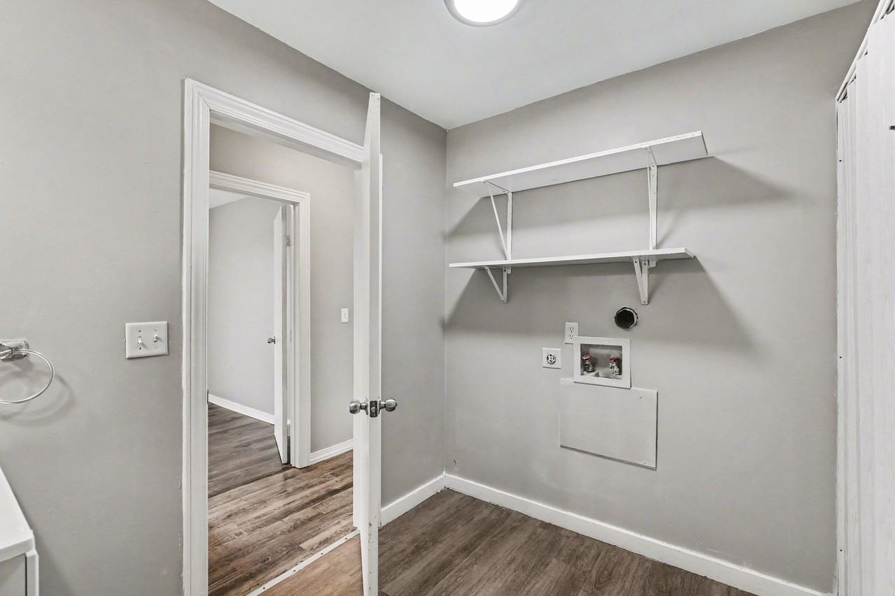 8024 Montgall Ave - Photo 7 of 16