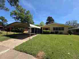 2711 Thayer St - Photo 1 of 1