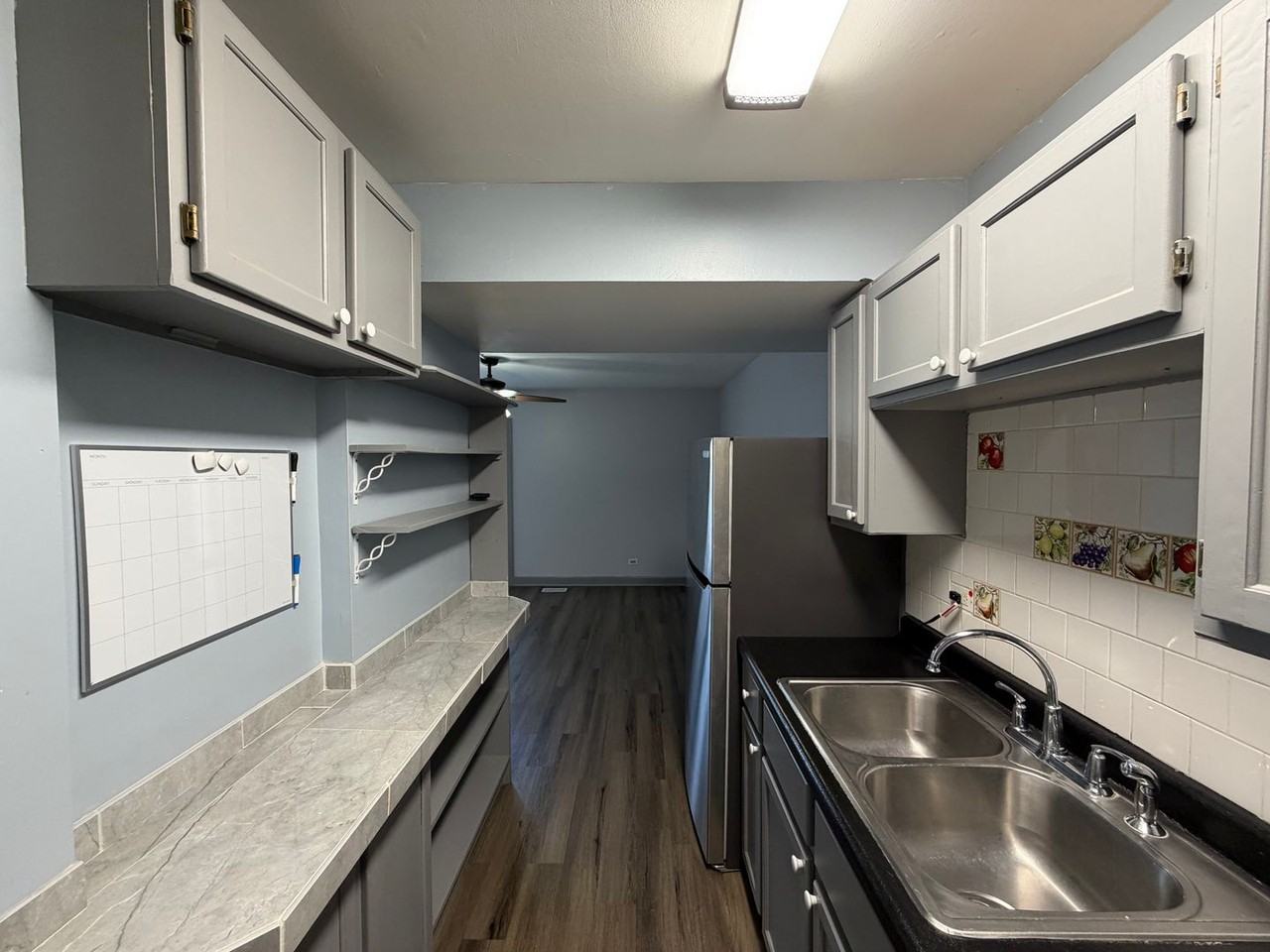 634 Robin Ct - Photo 6 of 23